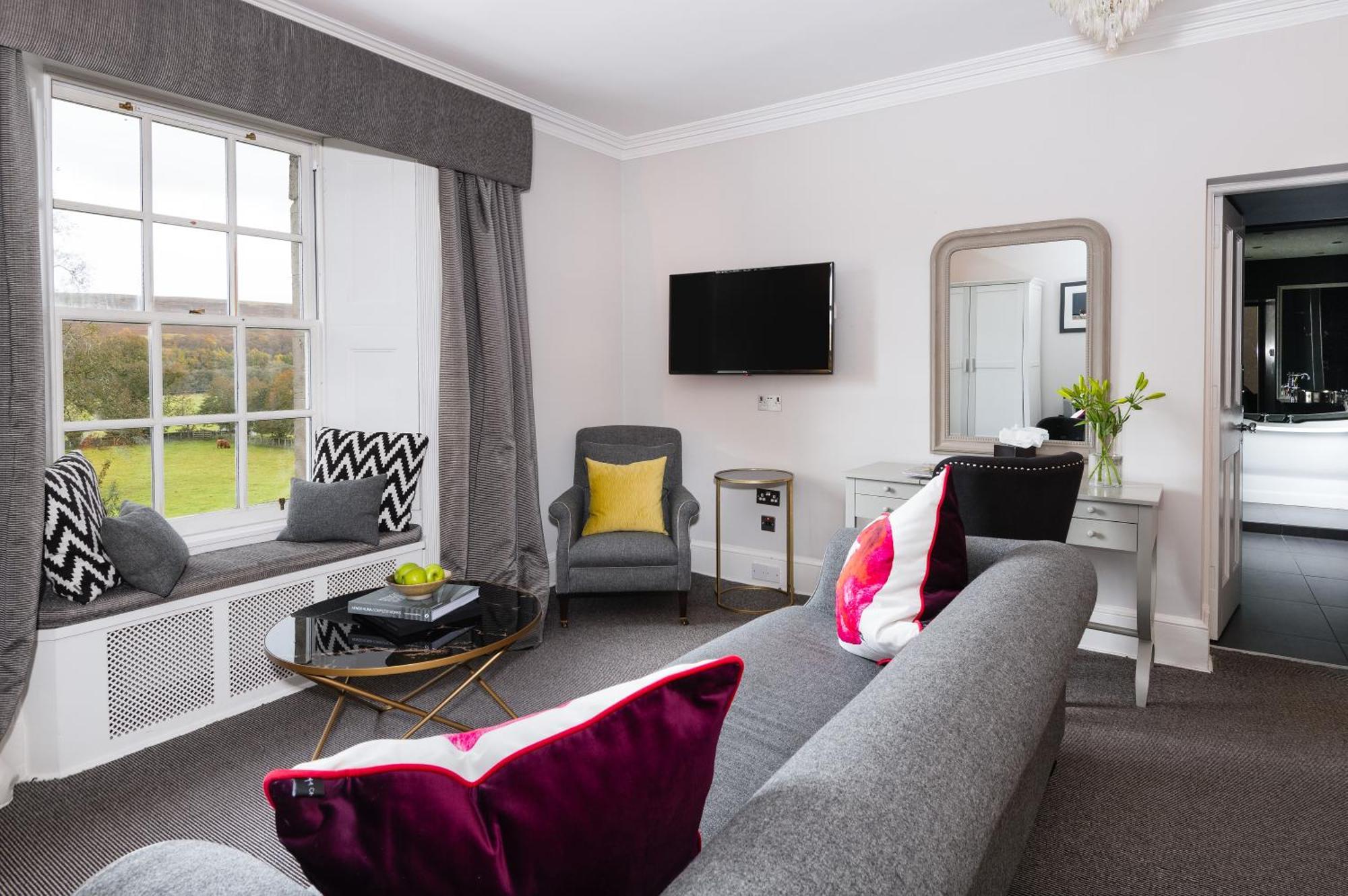 The Old Manse Of Blair, Boutique Hotel & Michelin Restaurant Blair Atholl Bagian luar foto