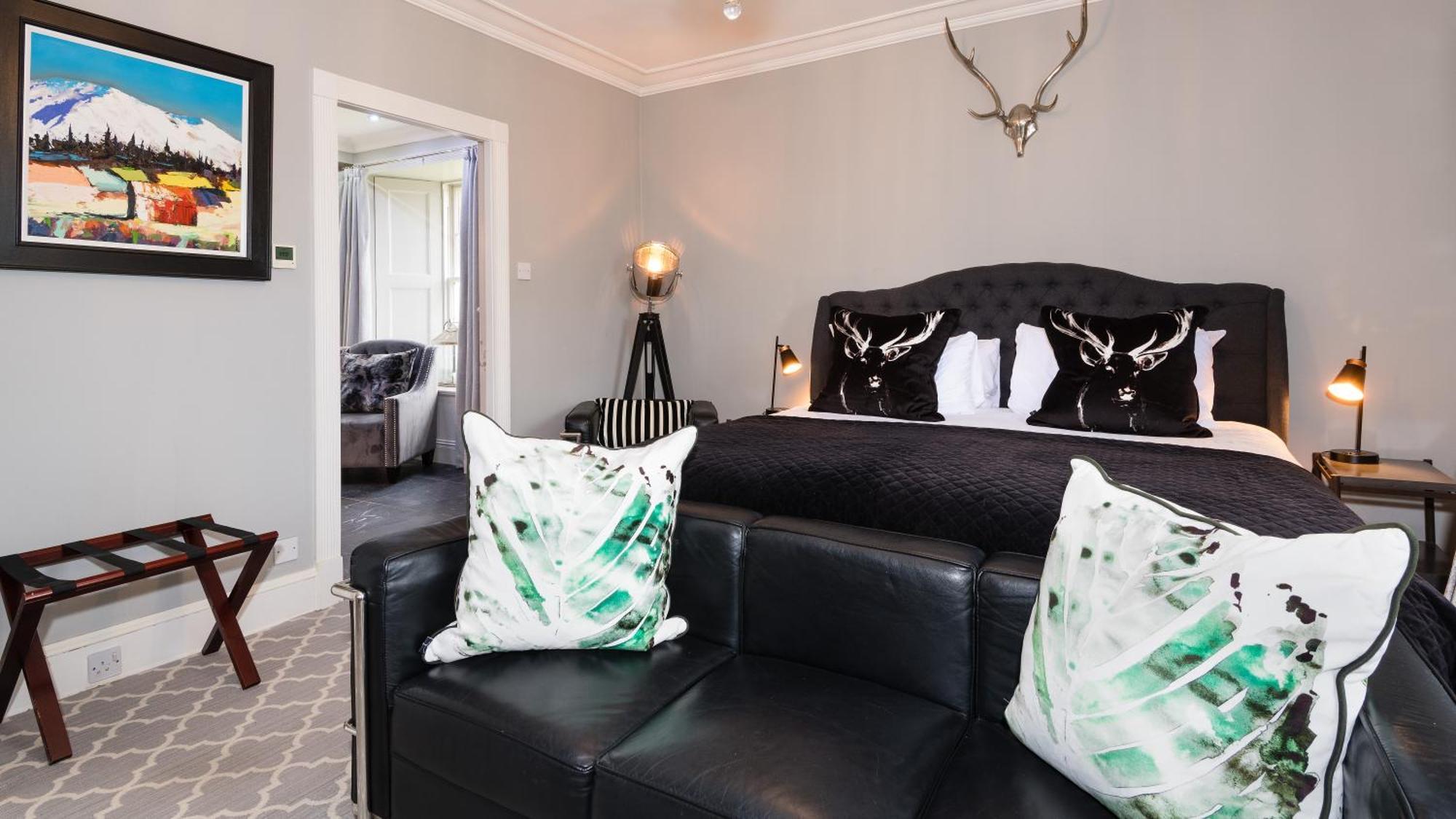 The Old Manse Of Blair, Boutique Hotel & Michelin Restaurant Blair Atholl Bagian luar foto